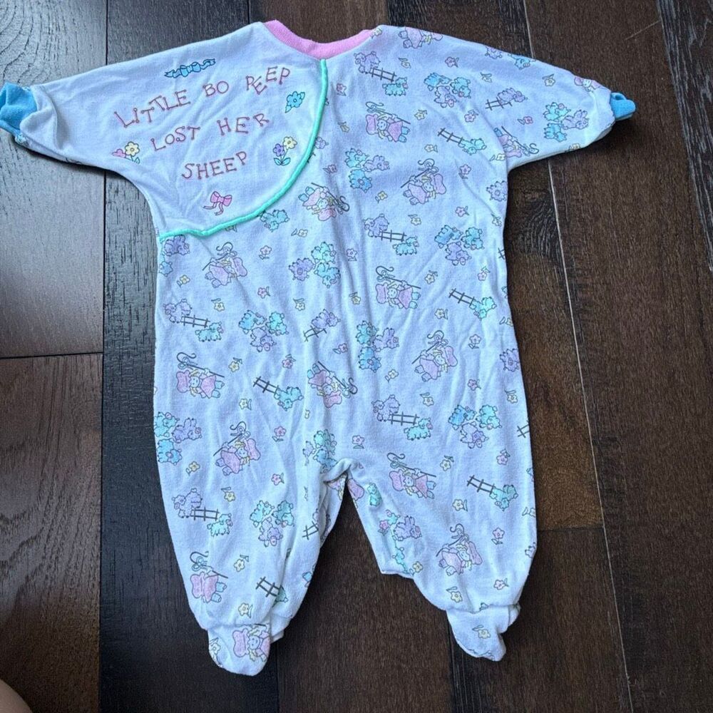 Vintage Carters baby girl sleeper size medium 12-17 lbs little Bo peep sheep whi